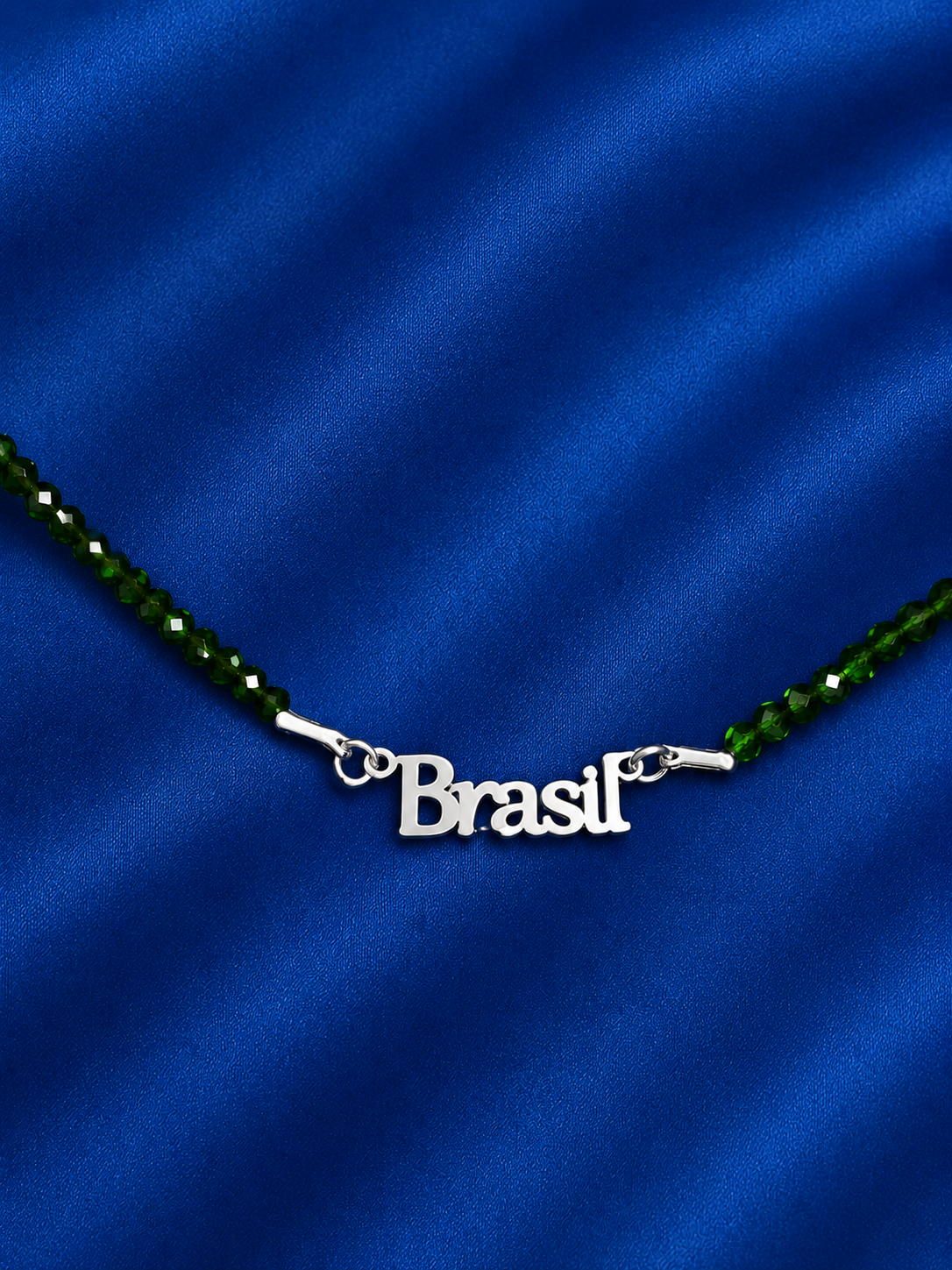 Colar Brasil no peito