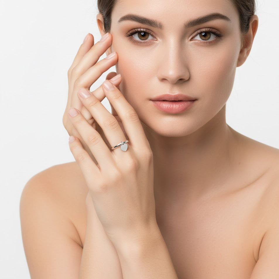 Anel com Pingente de Coração